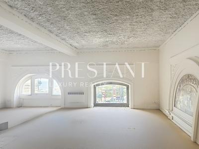 Appartement - 84 m² - 2 pièces