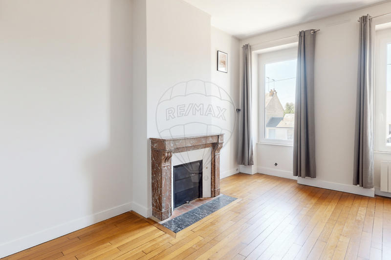 Maison de ville - 184 m² - 7 pièces