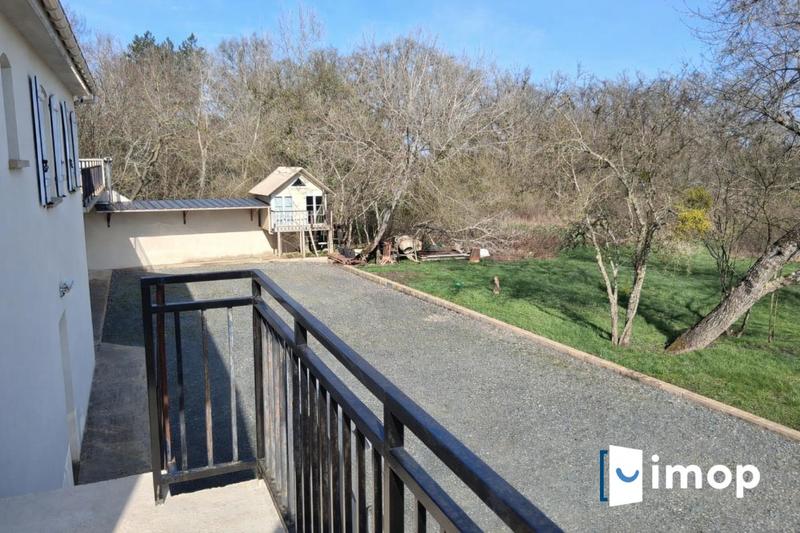 Maison - 186 m² - 8 pièces