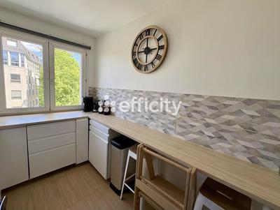 Appartement - 93 m² - 4 pièces