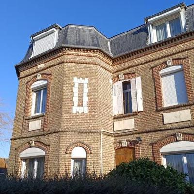Maison - 163 m² - 6 pièces