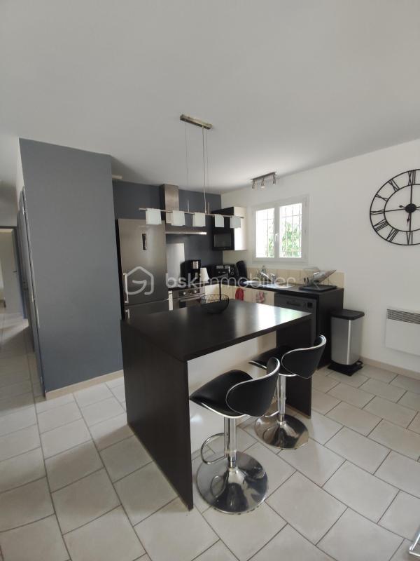 Villa - 100 m² - 5 pièces