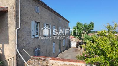 Maison - 237 m² - 10 pièces