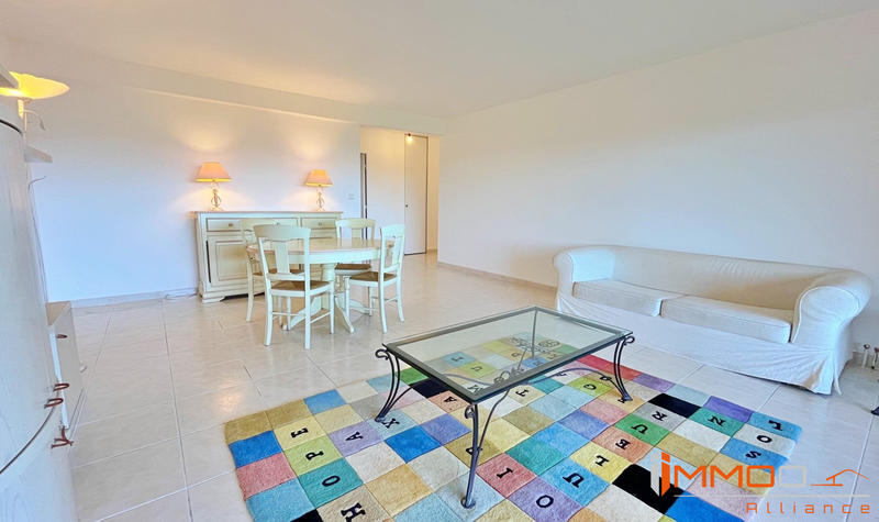 Appartement - 80 m² - 3 pièces