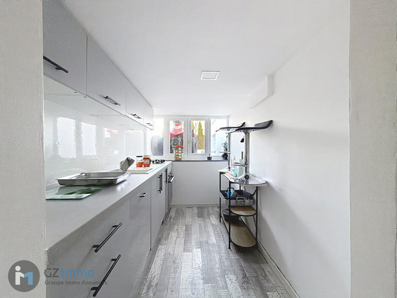 Maison - 246 m² - 6 pièces