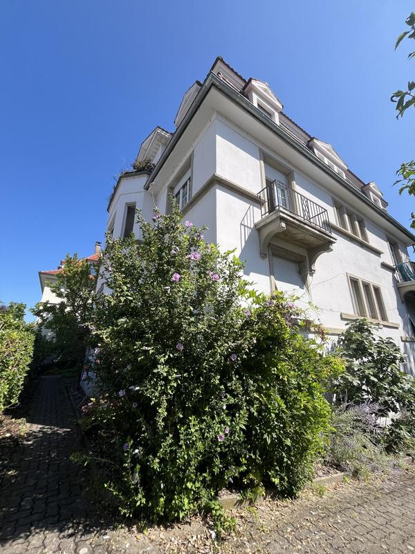 Appartement - 146 m² - 6 pièces