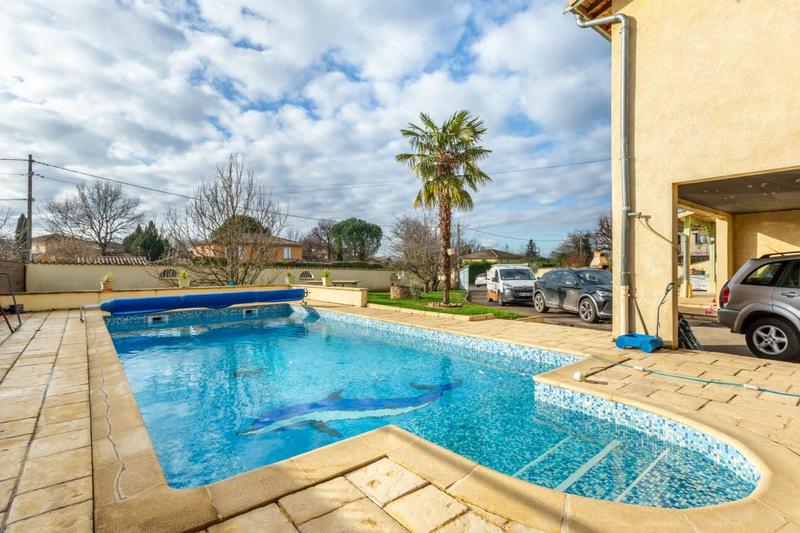 Maison - 188 m² - 8 pièces