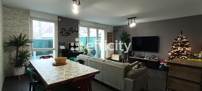 Maison - 87 m² - 4 pièces