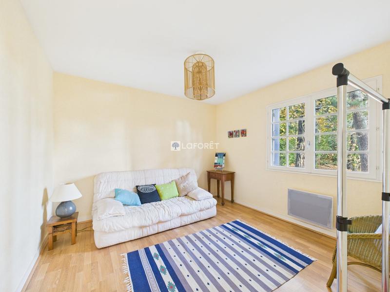 Maison traditionnelle - 138 m² - 6 pièces