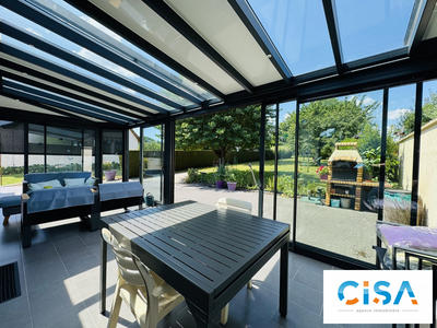 Maison traditionnelle - 156 m² - 6 pièces