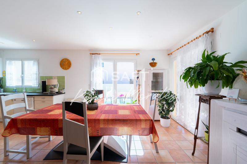 Maison - 104 m² - 4 pièces