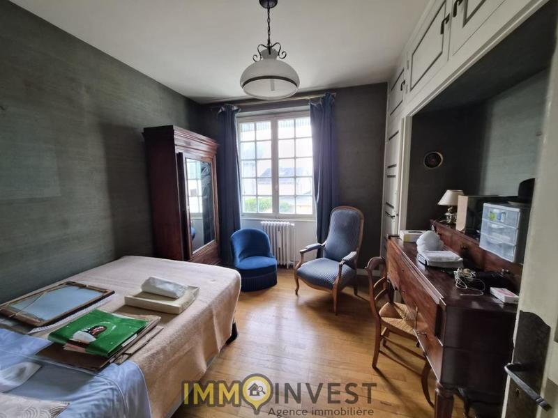 Maison - 190 m² - 9 pièces