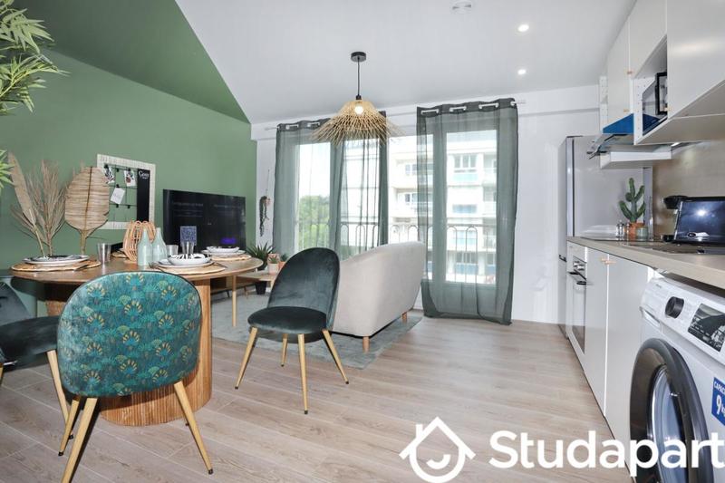 Chambre - 10 m² - 1 pièce