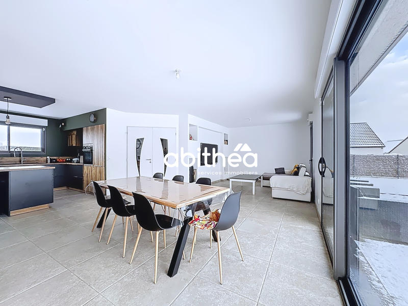 Maison - 134 m² - 5 pièces