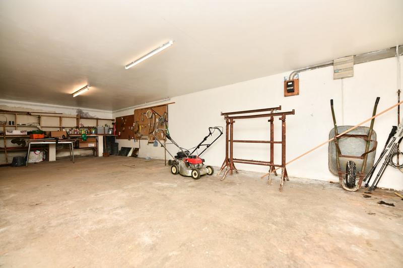 Maison - 177 m² - 6 pièces