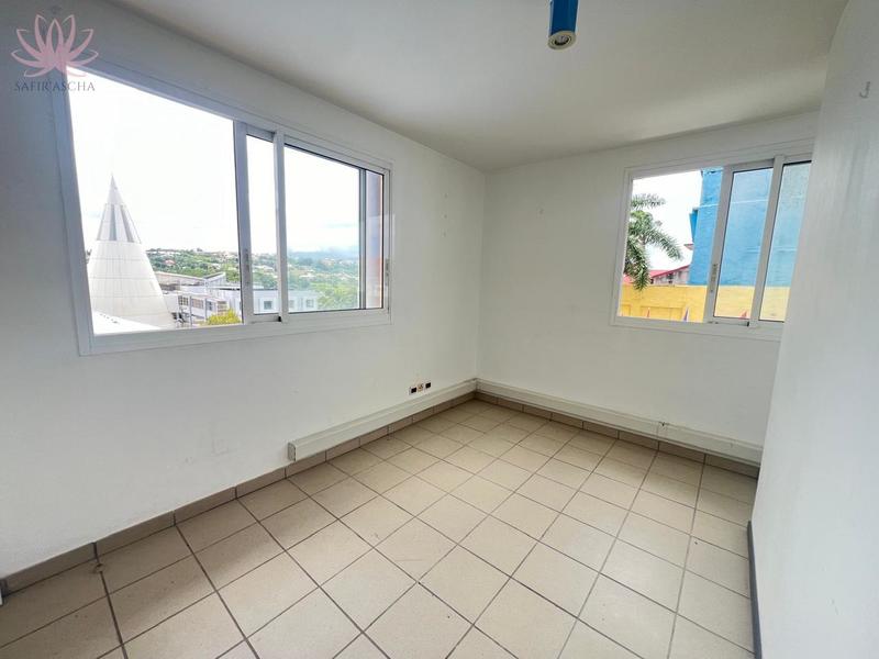 Immeuble de bureaux - 44 m² - 3 pièces