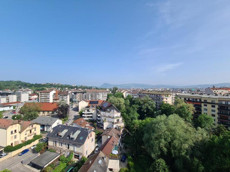 Appartement - 83 m² - 4 pièces