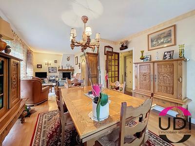 Maison - 98 m² - 4 pièces