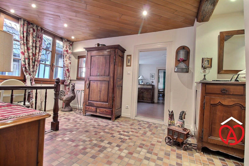 Appartement - 170 m² - 6 pièces