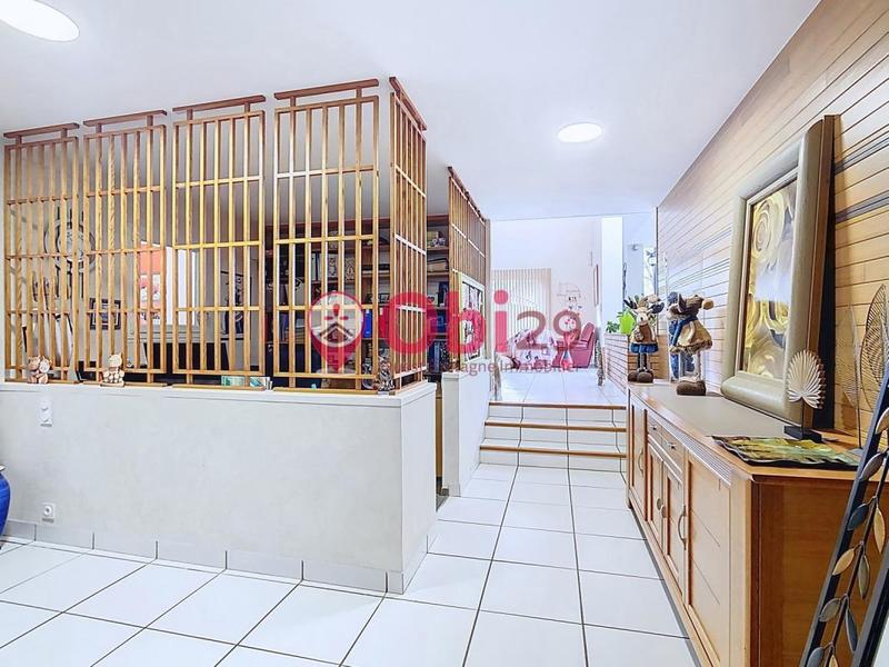 Maison d'architecte - 180 m² - 10 pièces