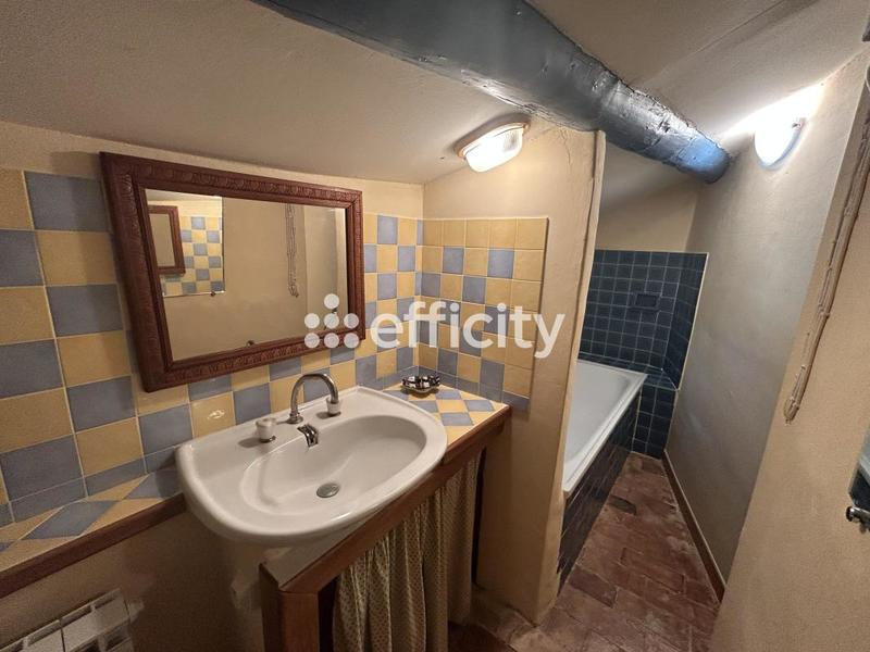 Maison - 207 m² - 8 pièces