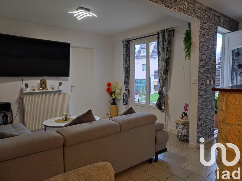 Maison - 94 m² - 5 pièces