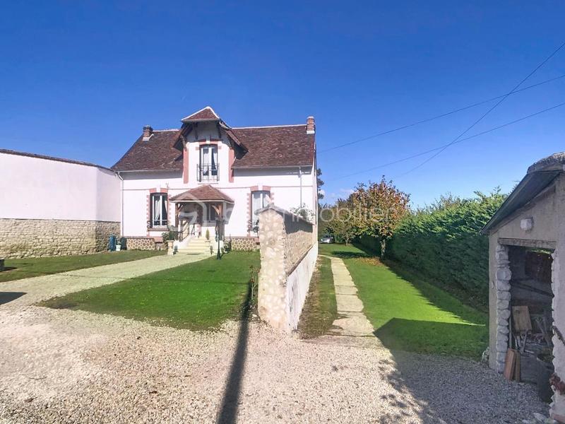 Maison en pierre - 130 m² - 6 pièces