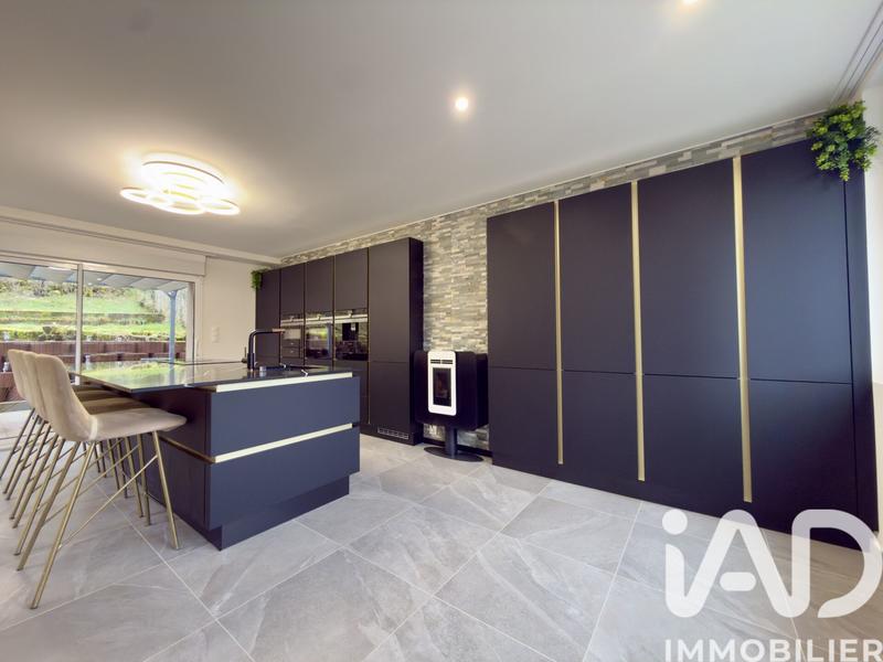 Maison - 100 m² - 5 pièces