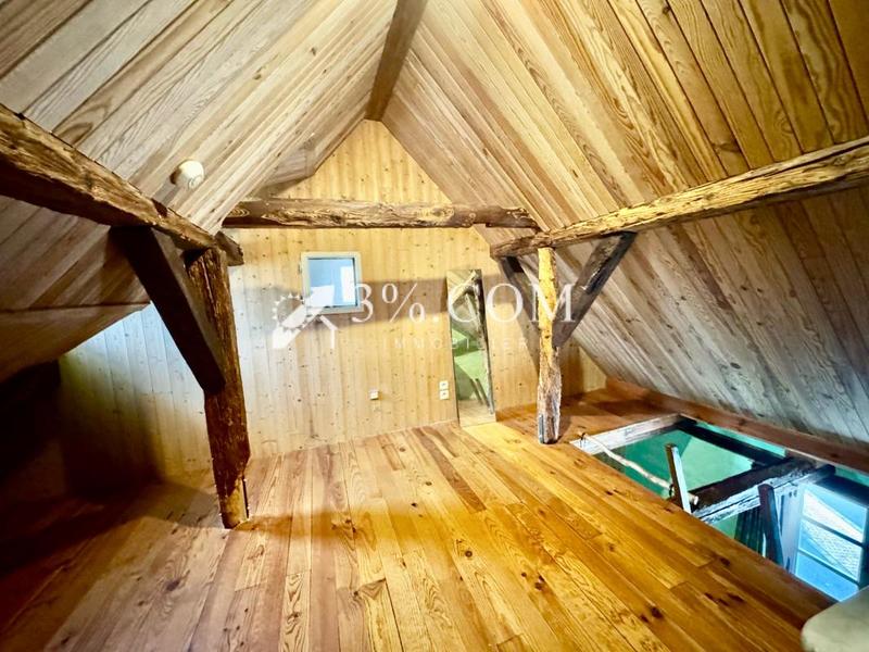 Corps de ferme - 160 m² - 7 pièces