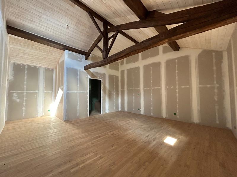 Maison - 153 m² - 7 pièces