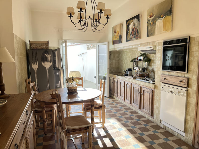 Maison - 140 m² - 5 pièces