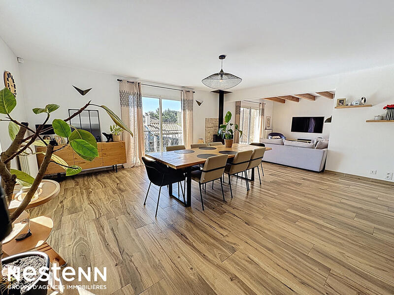 Maison - 179 m² - 6 pièces