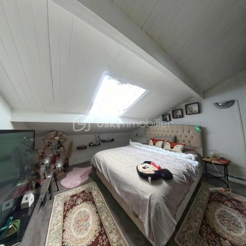 Maison - 90 m² - 6 pièces