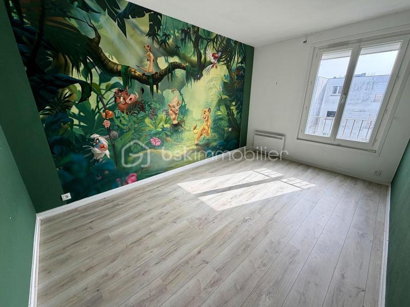 Appartement - 100 m² - 5 pièces