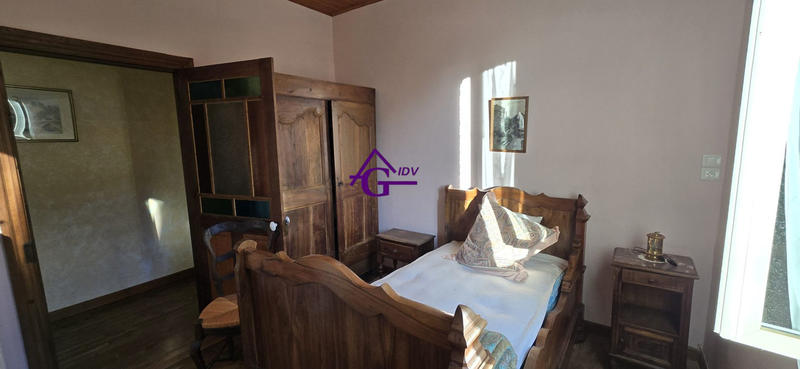 Maison - 195 m² - 7 pièces