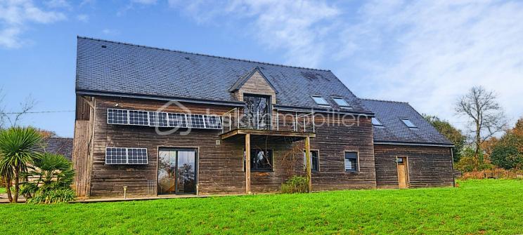 Maison - 168 m² - 8 pièces