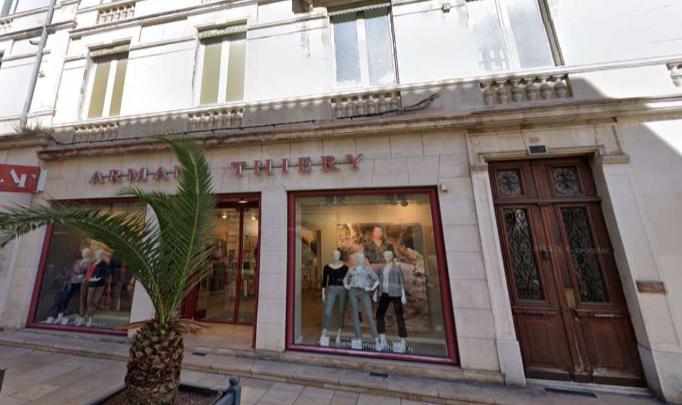 Local commercial - 200 m²