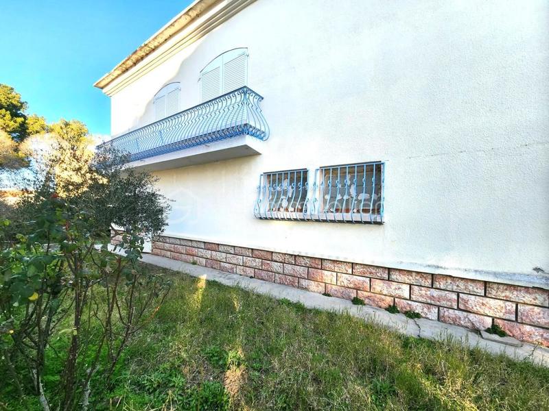 Villa - 182 m² - 6 pièces