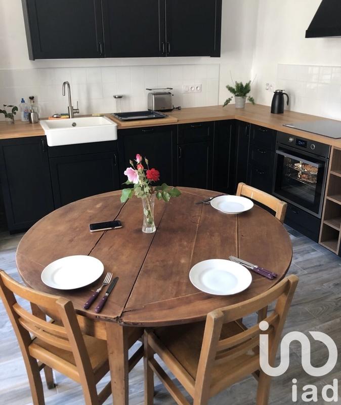 Maison - 300 m² - 10 pièces