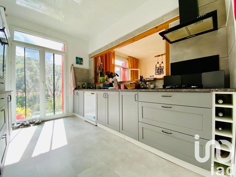 Maison - 140 m² - 5 pièces