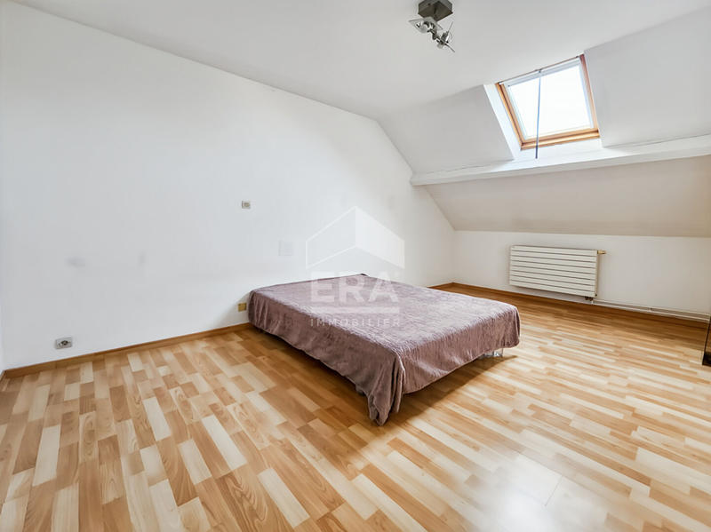 Maison - 175 m² - 10 pièces