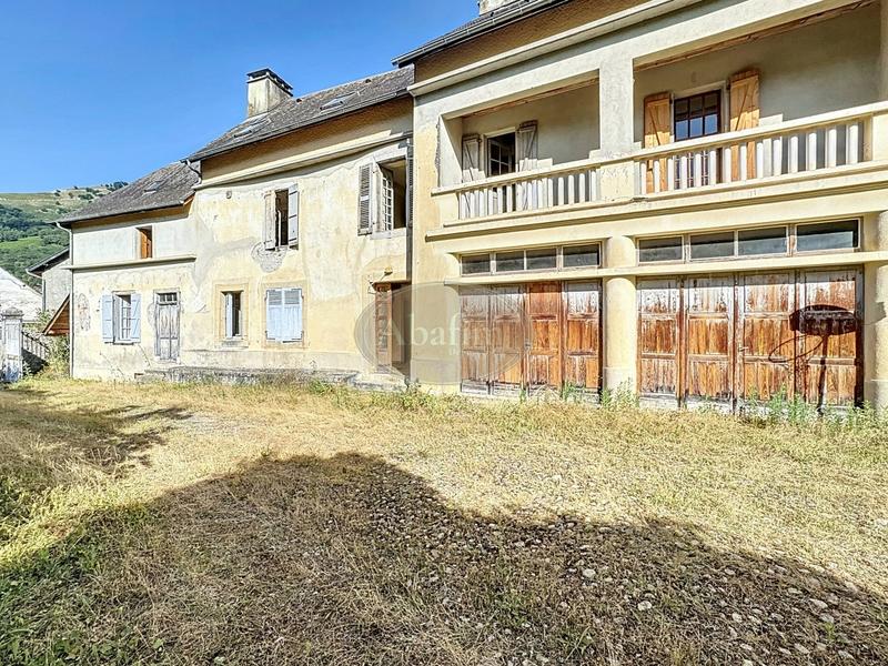 Maison - 165 m² - 8 pièces