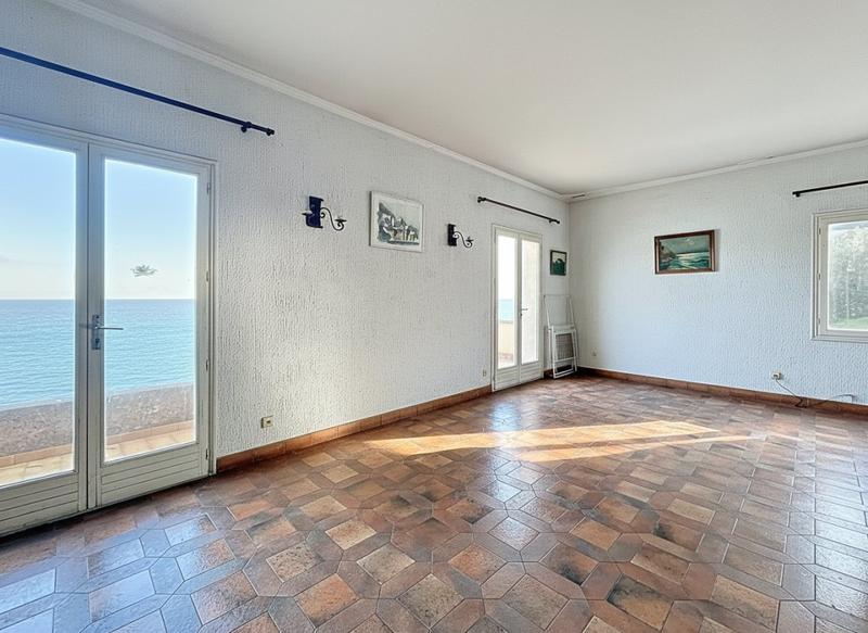 Propriété - 235 m² - 12 pièces