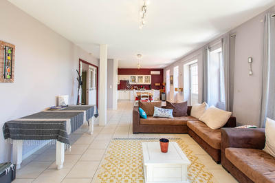 Maison - 259 m² - 10 pièces