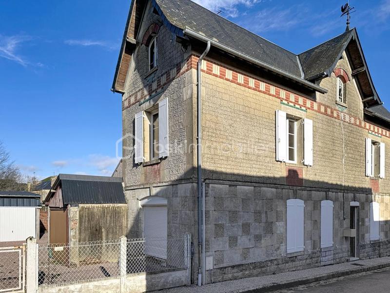 Maison de ville - 108 m² - 8 pièces
