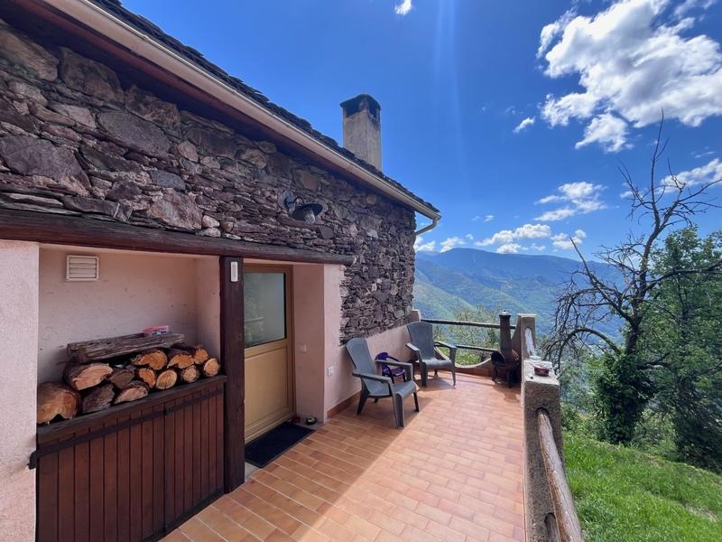 Maison en pierre - 90 m² - 4 pièces