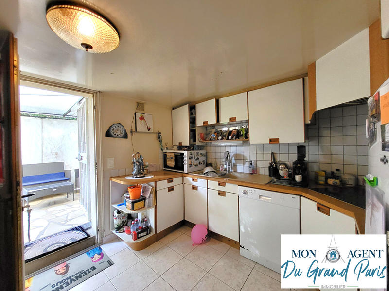 Maison - 163 m² - 8 pièces