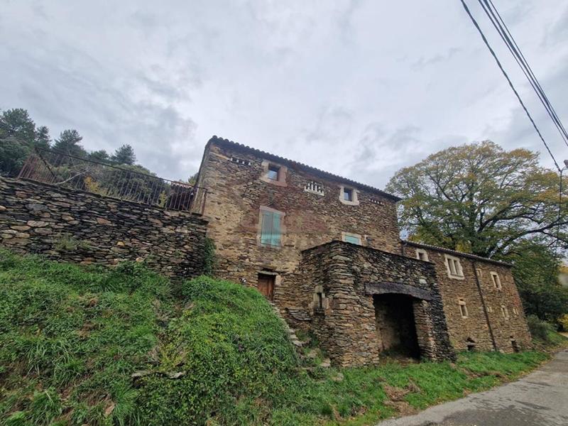 Maison provençale - 281 m² - 12 pièces