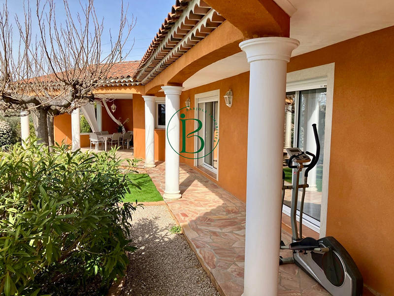 Villa - 175 m² - 6 pièces