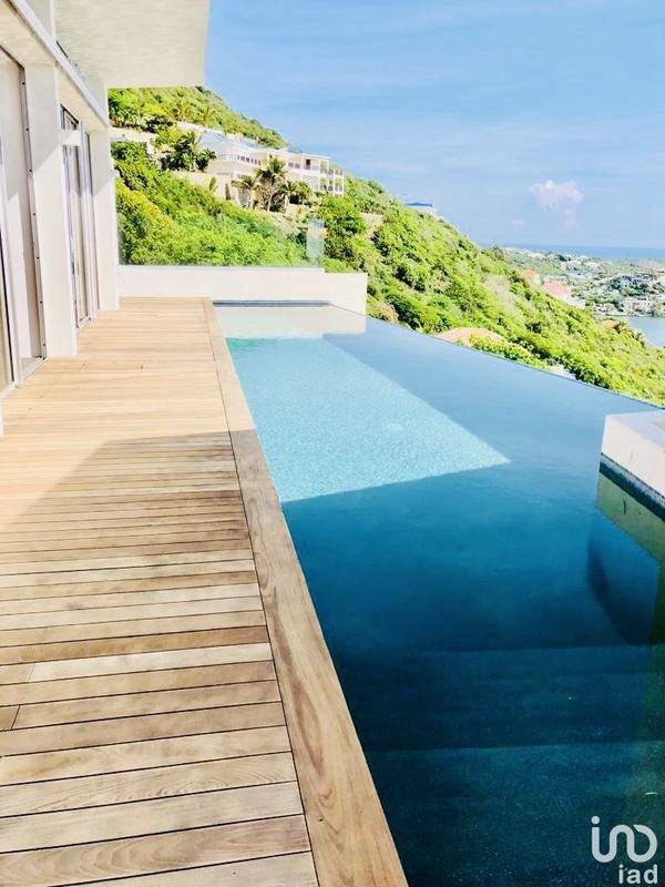 Maison - 200 m² - 5 pièces